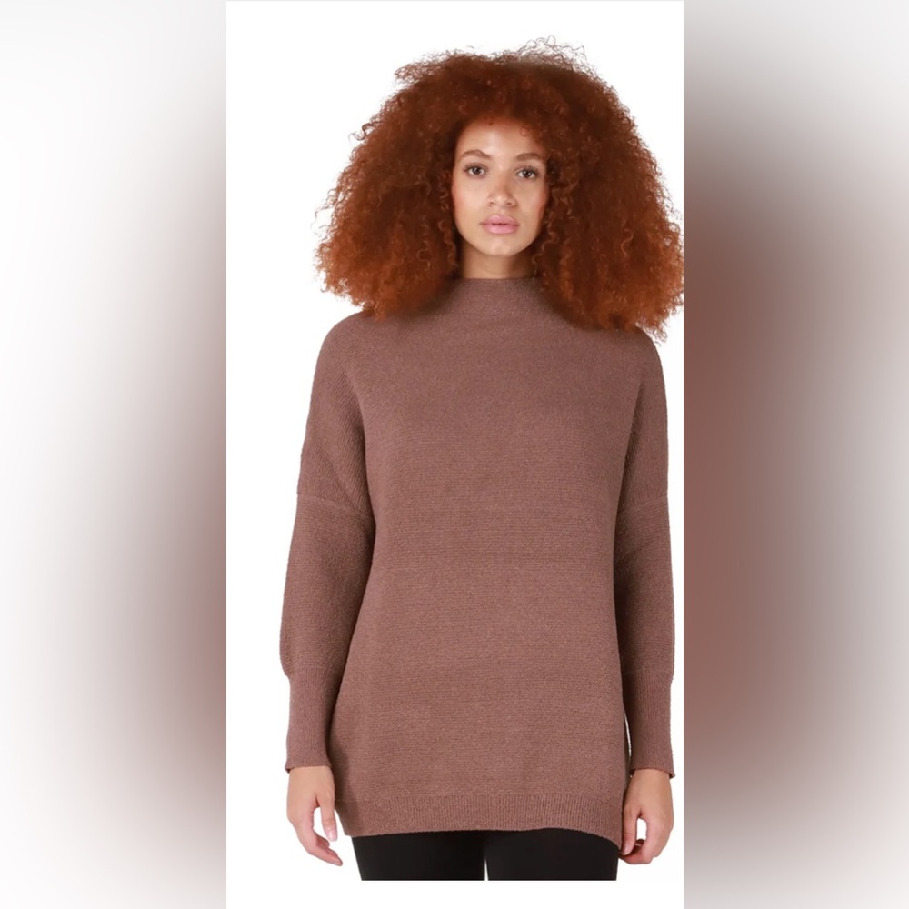 DEX OTTOMAN MOCK NECK TUNIC MSRP $80.  NWT